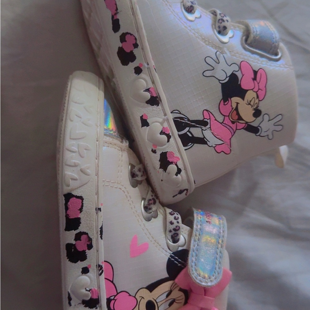 Shoes - Picture 3 of 6